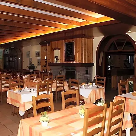 Hotel De La Chaume De Balveurche Gerbépal